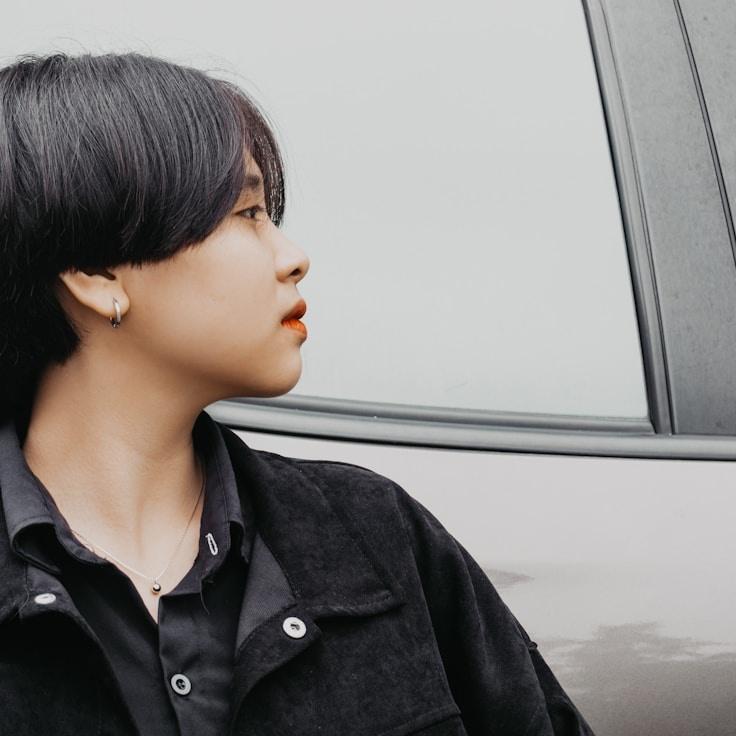 Riya Kapoor, Client Relations Director, discussing corporate gifting strategy with business clients